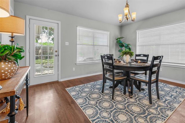 805 Azalea CT, College Station, TX 77840