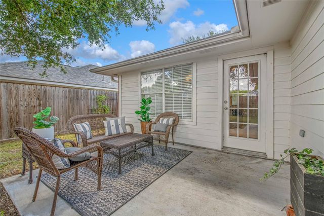 805 Azalea CT, College Station, TX 77840
