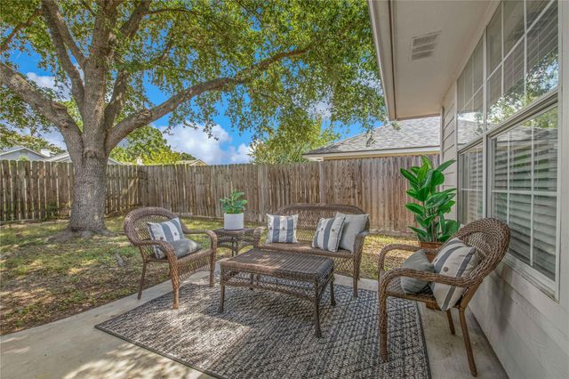 805 Azalea CT, College Station, TX 77840