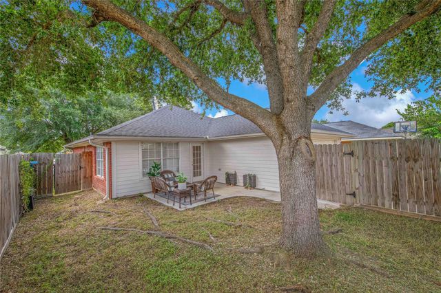 805 Azalea CT, College Station, TX 77840
