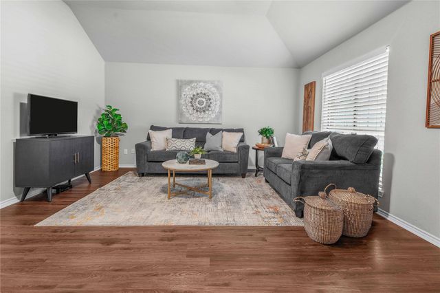 805 Azalea CT, College Station, TX 77840