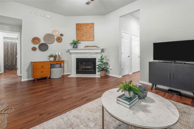 805 Azalea CT, College Station, TX 77840