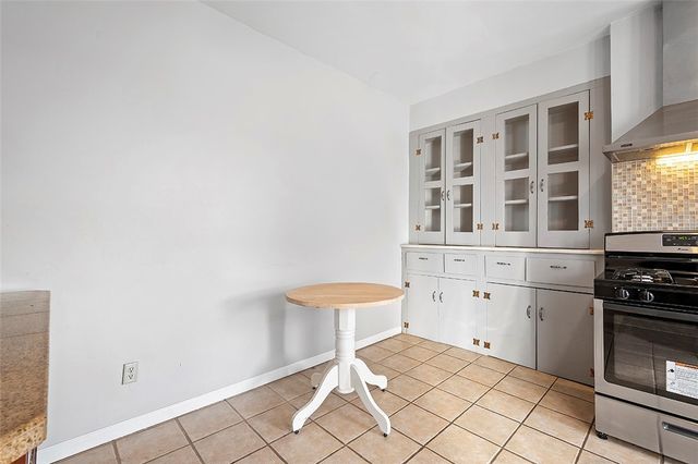 5151 Carnegie St, Lawrenceville, PA 15201