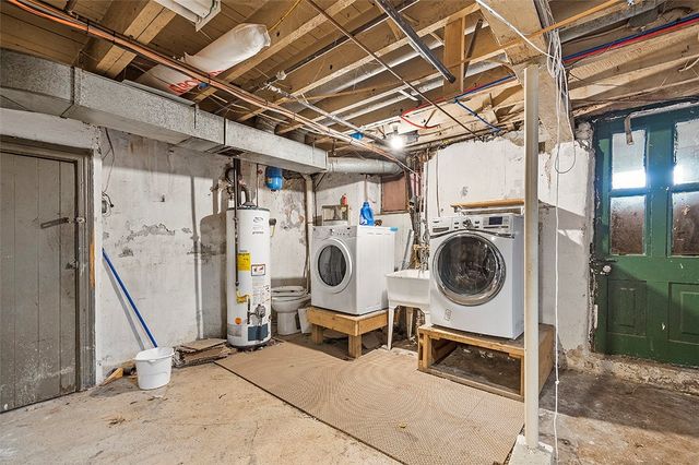 5151 Carnegie St, Lawrenceville, PA 15201