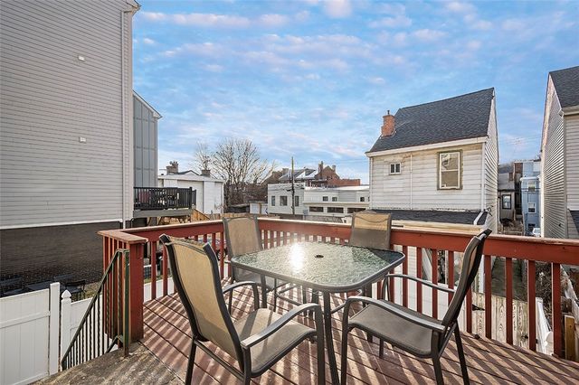 5151 Carnegie St, Lawrenceville, PA 15201