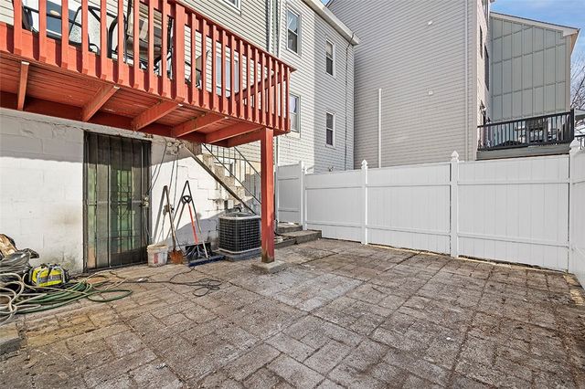 5151 Carnegie St, Lawrenceville, PA 15201