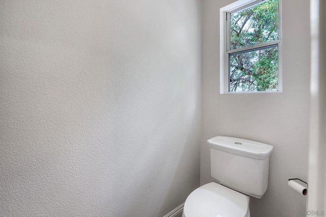 42066 Chestnut Dr, Temecula, CA 92591