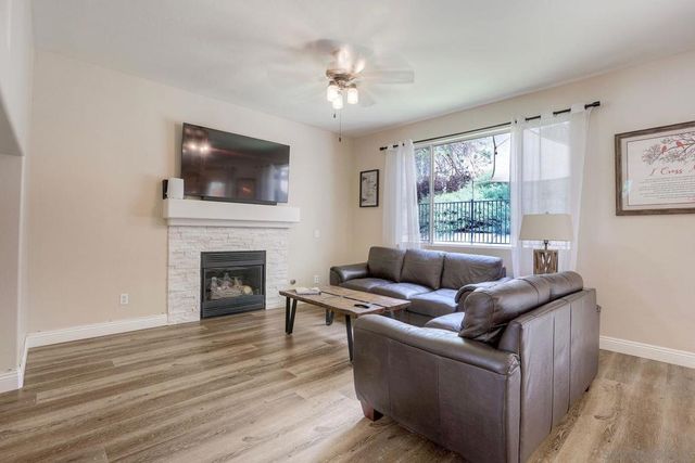 42066 Chestnut Dr, Temecula, CA 92591