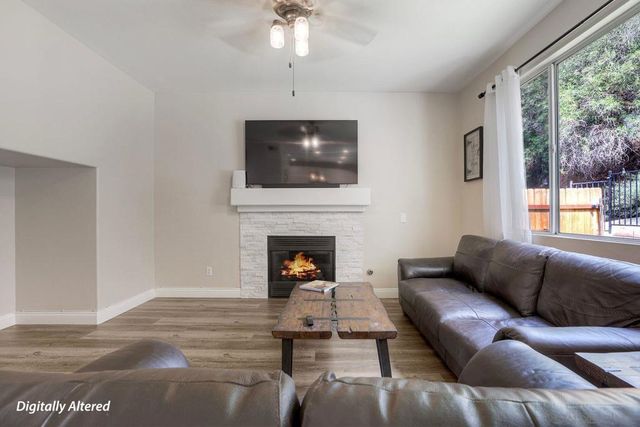 42066 Chestnut Dr, Temecula, CA 92591