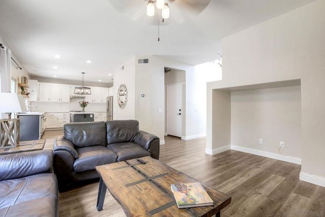 42066 Chestnut Dr, Temecula, CA 92591