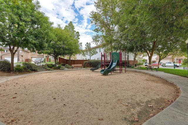 42066 Chestnut Dr, Temecula, CA 92591
