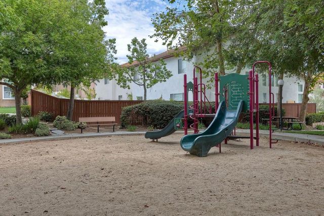 42066 Chestnut Dr, Temecula, CA 92591
