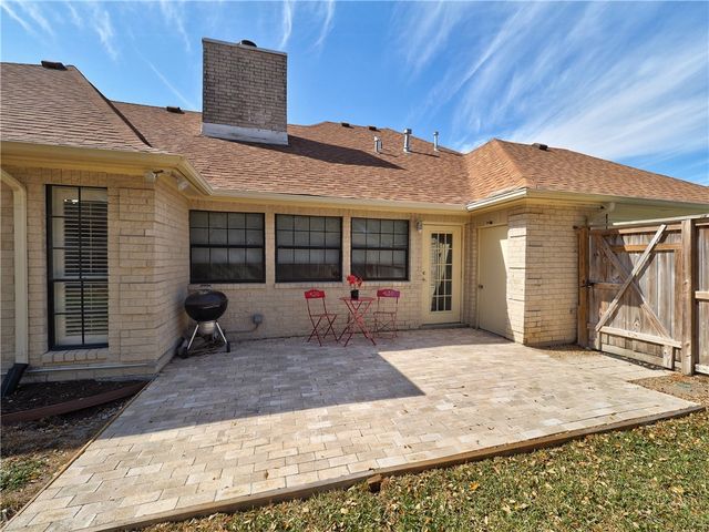 7802 Etienne Dr, Corpus Christi, TX 78414