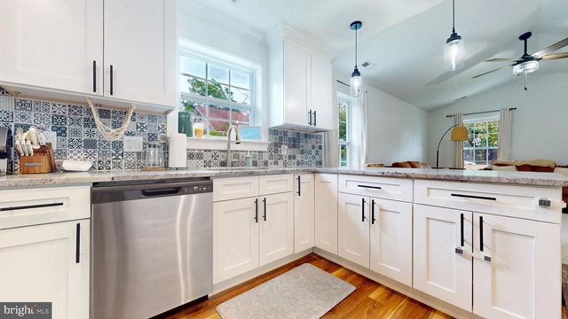 209 NEW YORK AVE, Egg Harbor City, NJ 08215