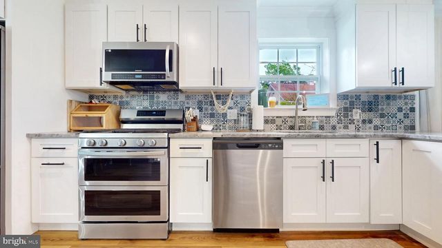 209 NEW YORK AVE, Egg Harbor City, NJ 08215