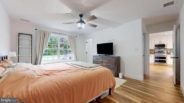209 NEW YORK AVE, Egg Harbor City, NJ 08215