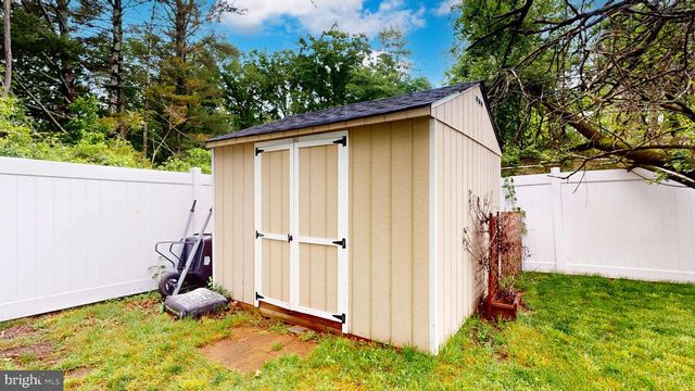 209 NEW YORK AVE, Egg Harbor City, NJ 08215