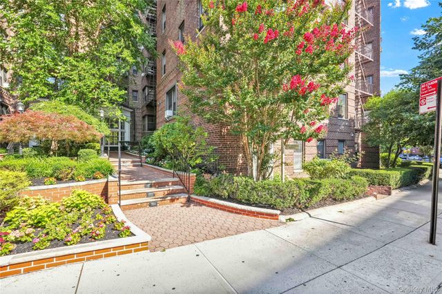 6940 Yellowstone Boulevard 9 & 10, Forest Hills, NY 11375