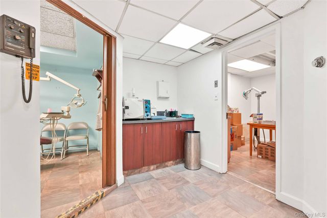 6940 Yellowstone Boulevard 9 & 10, Forest Hills, NY 11375