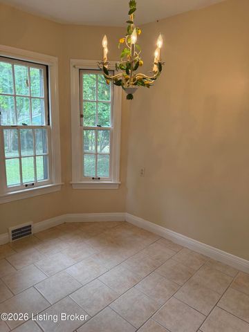 2505 Valletta Rd, Louisville, KY 40205