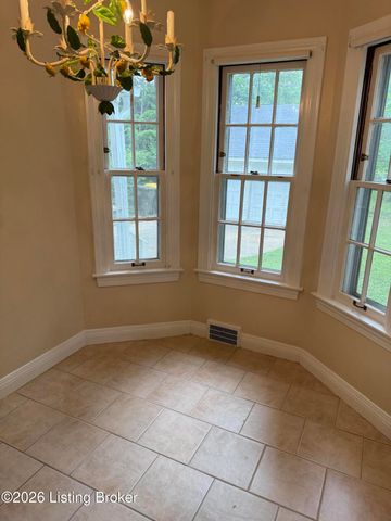 2505 Valletta Rd, Louisville, KY 40205