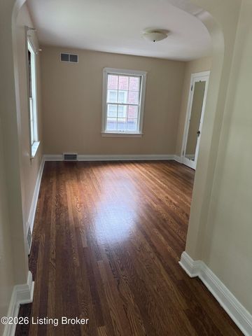 2505 Valletta Rd, Louisville, KY 40205