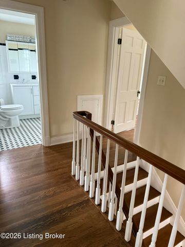 2505 Valletta Rd, Louisville, KY 40205
