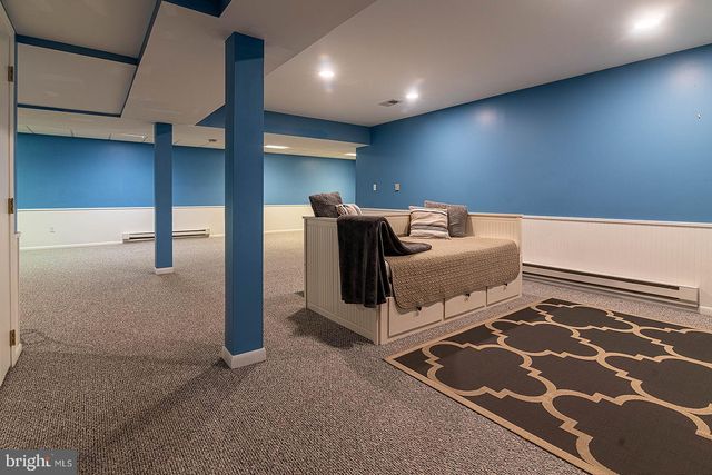 1603 WINCHESTER DR, Blue Bell, PA 19422