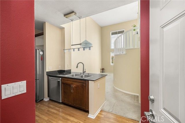 1430 Scholarship, Irvine, CA 92612