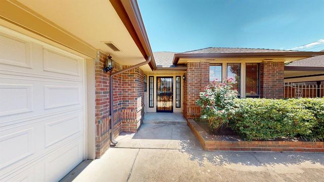 704 SW 113th Street, Oklahoma City, OK 73170