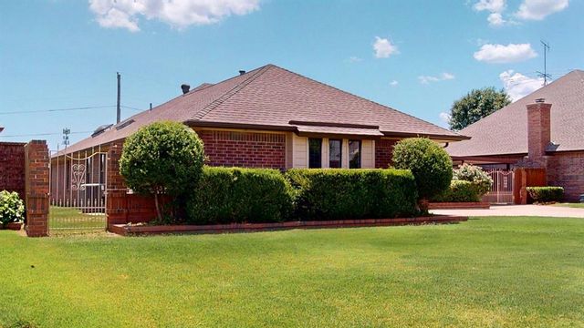 704 SW 113th Street, Oklahoma City, OK 73170