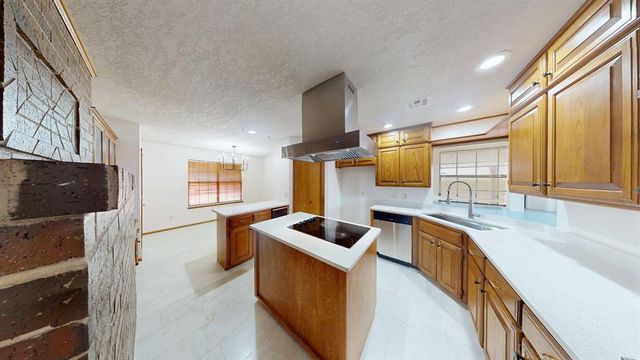 704 SW 113th Street, Oklahoma City, OK 73170