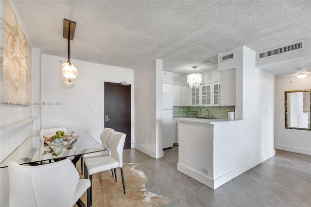 1500 Bay Road 830S, Miami Beach, FL 33139