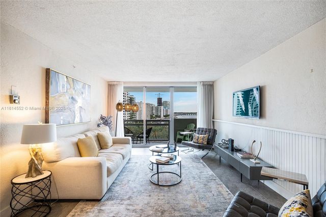 1500 Bay Road 830S, Miami Beach, FL 33139