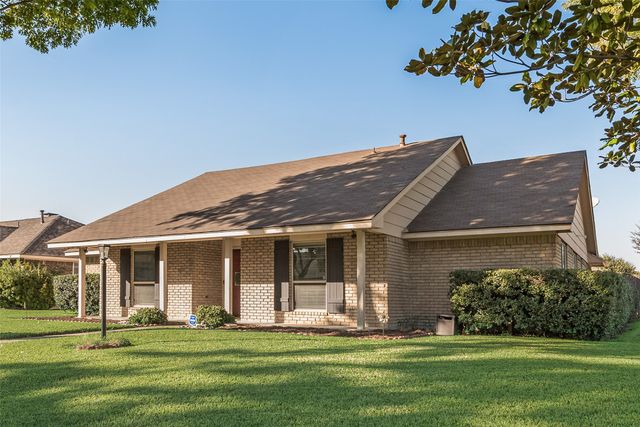 1923 Baylor Drive, Richardson, TX 75081