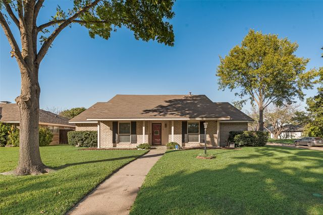 1923 Baylor Drive, Richardson, TX 75081