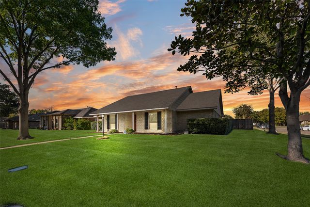 1923 Baylor Drive, Richardson, TX 75081