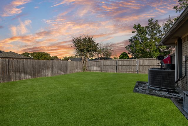 1923 Baylor Drive, Richardson, TX 75081