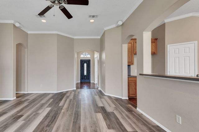 9112 Tyne Trail, Fort Worth, TX 76118