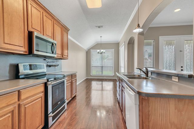 9112 Tyne Trail, Fort Worth, TX 76118