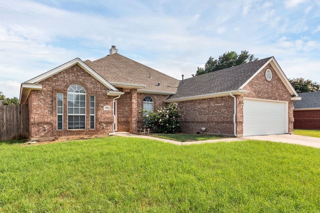 9112 Tyne Trail, Fort Worth, TX 76118