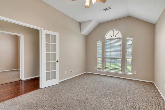 9112 Tyne Trail, Fort Worth, TX 76118