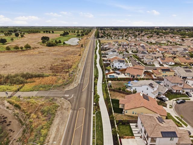 6901 Wamasquid Ln, Stockton, CA 95219