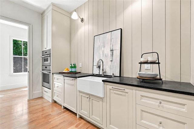 350 Lum Crowe Road, Roswell, GA 30075