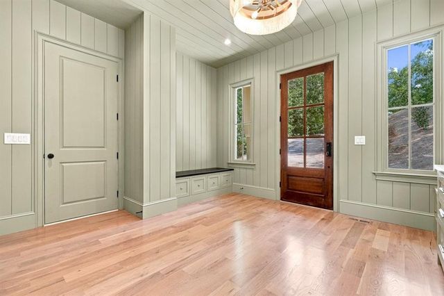 350 Lum Crowe Road, Roswell, GA 30075