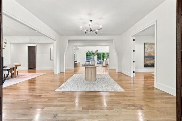 350 Lum Crowe Road, Roswell, GA 30075