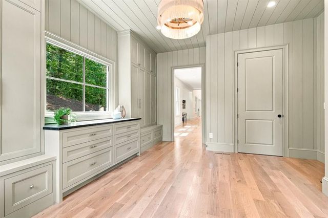 350 Lum Crowe Road, Roswell, GA 30075