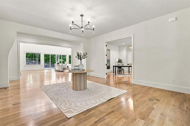 350 Lum Crowe Road, Roswell, GA 30075