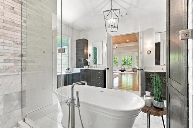 350 Lum Crowe Road, Roswell, GA 30075