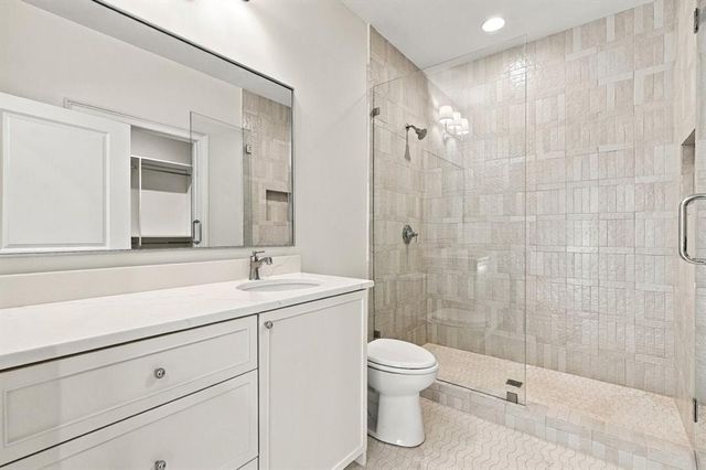 350 Lum Crowe Road, Roswell, GA 30075